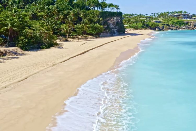 Шри-Ланка официально открывает аэропорты для классических туристов