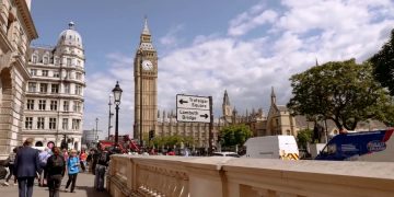 Великобритания отложит рестарт туризма - процесс вакцинации хотят растянуть