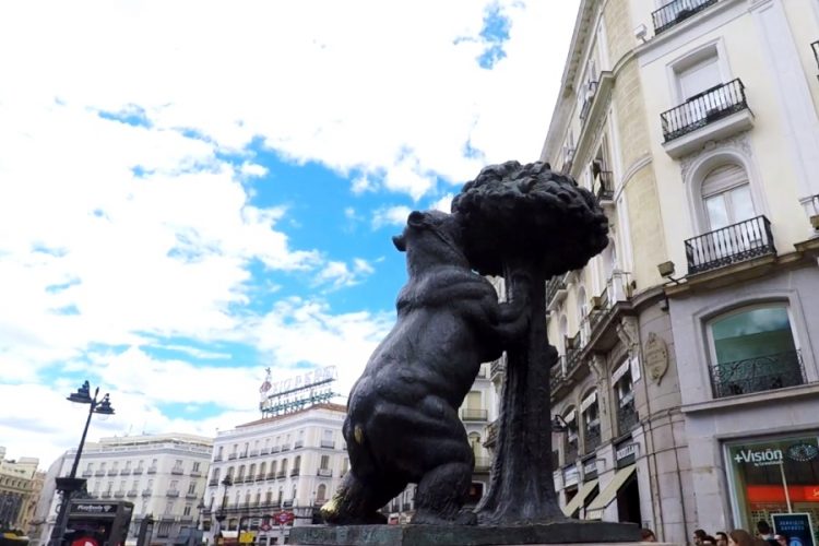 Европейцам посоветовали не совершать туристические поездки