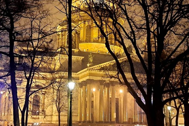 Обозначены меры поддержки туризма Санкт-Петербурга в 2021 году