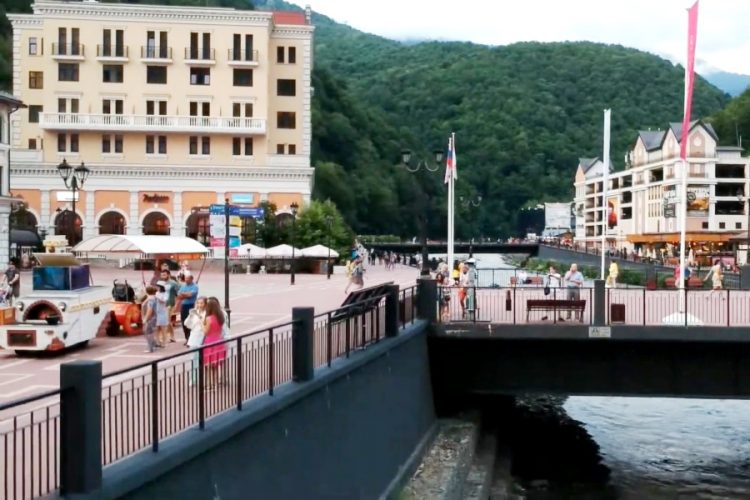 В горах Сочи открылся музей с уникальными фотолокациями