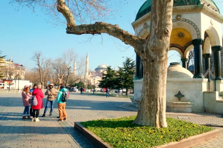 Россияне остались без популярного транзитного хаба на пути в Израиль