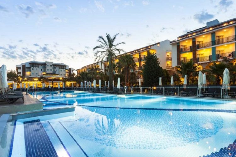 новость 03-02-2021 Какие отели Турции на майские даты особенно популярны?