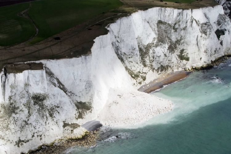 новость 05-02-2021 Белые скалы Дувра стремительно разрушаются