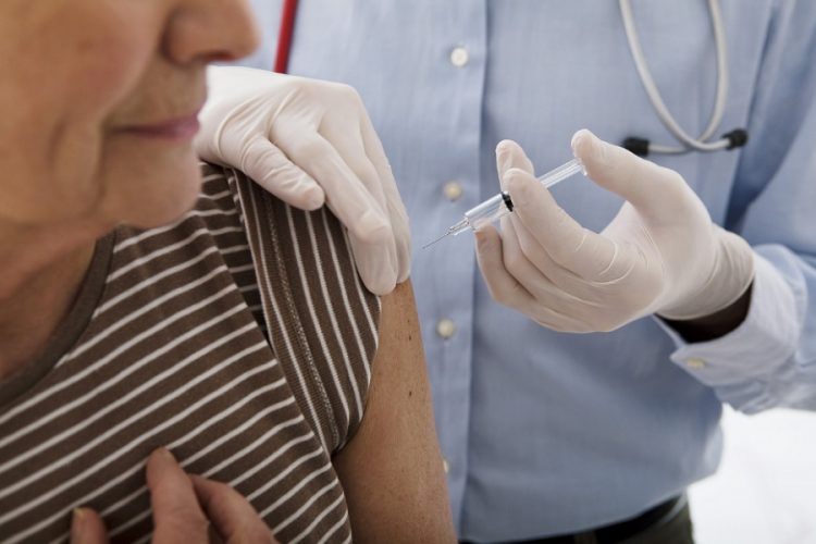 новость 11-02-2021 Какие страны ослабили условия въезда для привитых туристов?