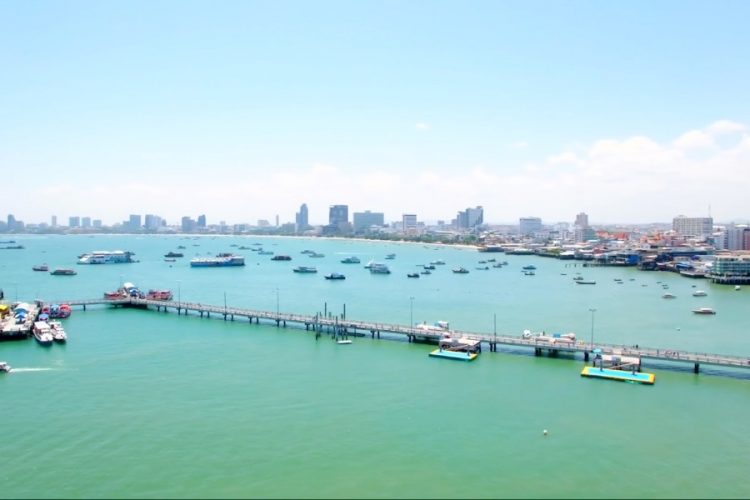 В Таиланде согласуют политику паспортов вакцинации к июню