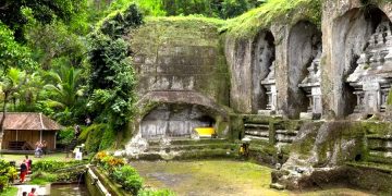 Россиянку посадили в тюрьму на Бали за пост в соцсети