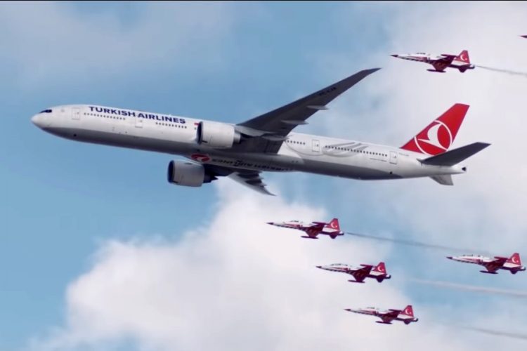 Турецкая авиакомпания возвращает питание на рейсах