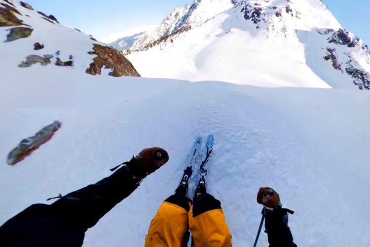 Немецкая полиция пыталась накрыть вечеринку, но участники сбежали на лыжах