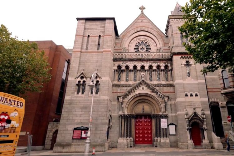 В какие страны впустят с прививкой вакциной Спутник V