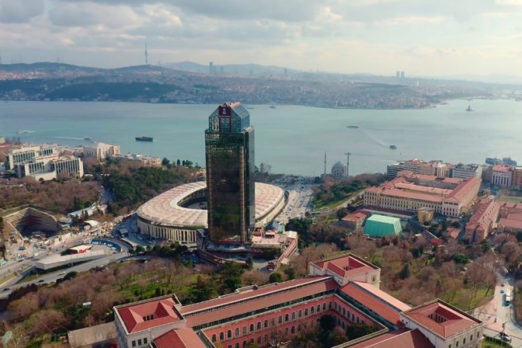 Президент Турции решил снова начать прием иностранных туристов в марте