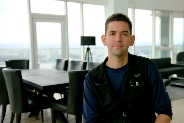 Миллиардер оплатил полет в космос и готов взять с собой простых туристов