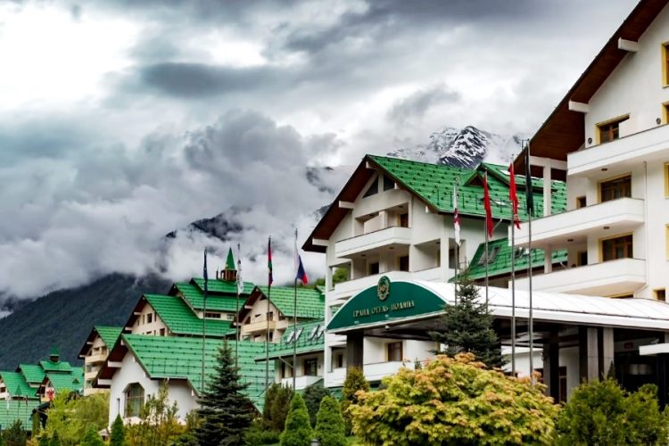 Россиянам посоветовали планировать следующий отпуск на родине