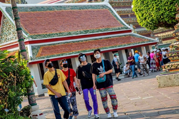 Турбизнес Таиланда хочет вернуть туристов, но с карантином