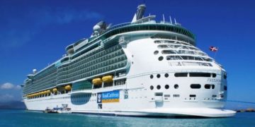 Royal Caribbean не будет придерживаться запрета на круизы
