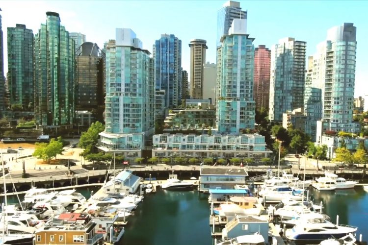 Канада поставила крест на круизном туризме - сезона не будет