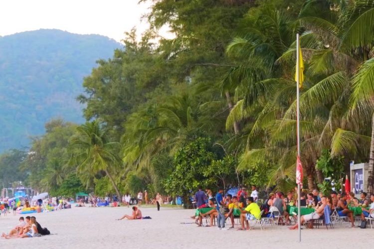 Остров Пхукет готов принимать туристов без карантина в октябре