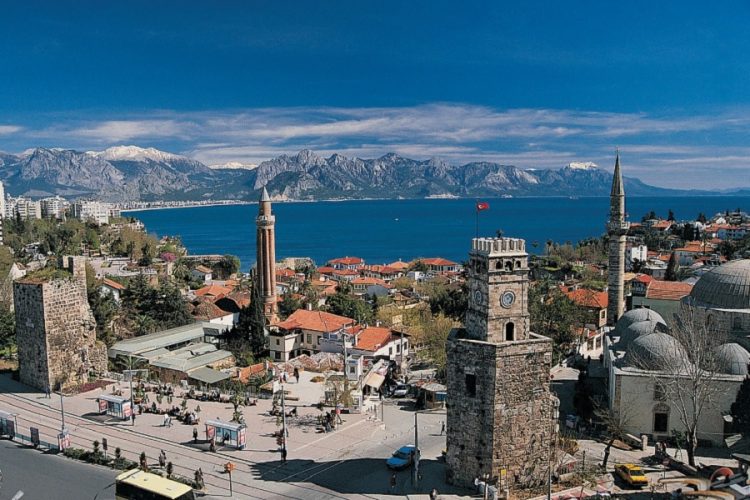 новость 03-03-2021 Главные турецкие курорты объявлены высокозаразными