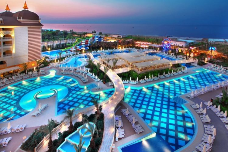 новость 17-03-2021 В курортных отелях Турции в мае прогнозируется дефицит мест