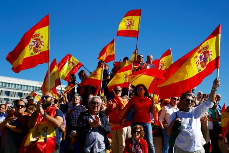 новость 27-03-2021 В Испании назревает конфликт между жителями страны и ее гостями