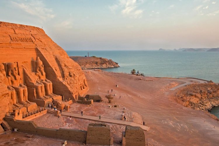 новость 12-03-2021 Египетский храм Абу-Симбел вздрогнул от землетрясения