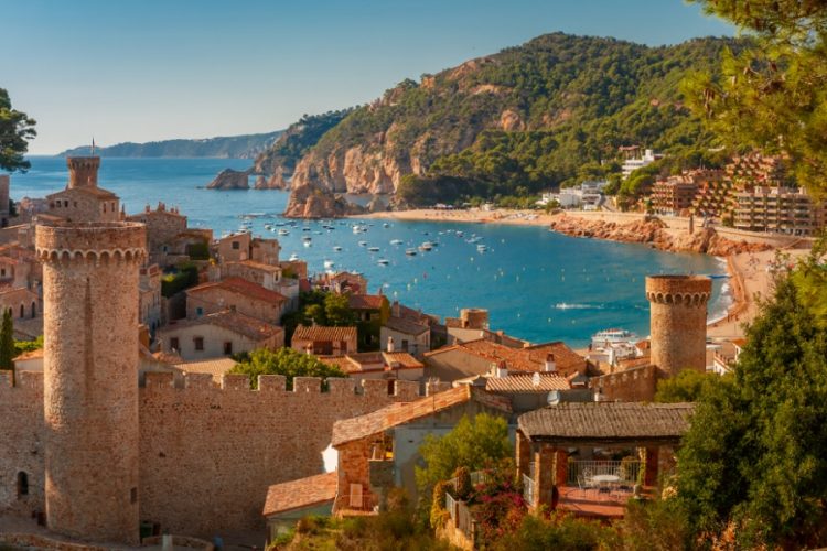 новость 21-03-2021 Каталония готовится к открытию для российских туристов