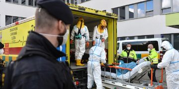 новость 21-03-2021 В ЕС растет заболеваемость covid. Эксперты говорят о третьей волне