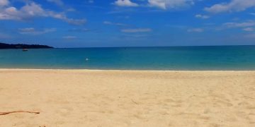 Когда ехать на заграничный курорт, чтобы не встретить там толпу британцев?