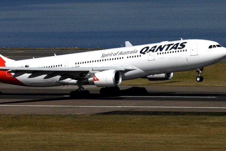 Qantas продает билеты на таинственный рейс