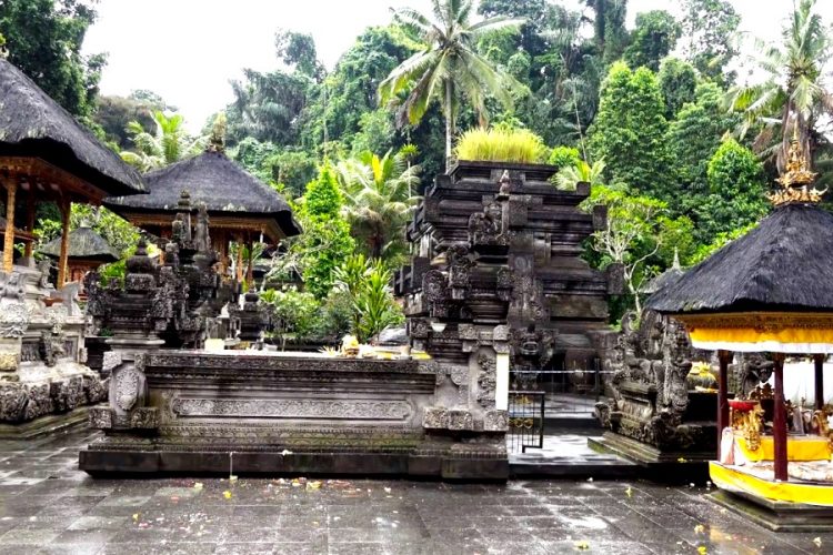 Остров Бали определился с правилами приема иностранных туристов