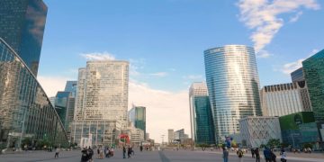 Французы не хотят получать коронавирусные паспорта