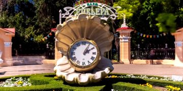 Российские курорты наводнят "цифровые туристы"