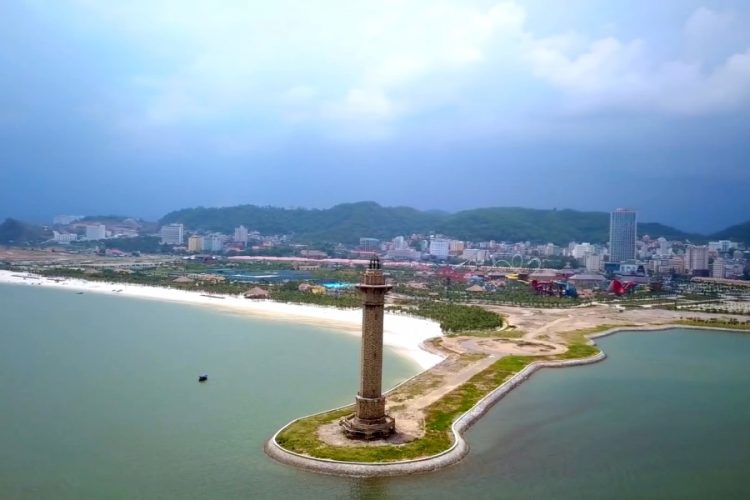 Объявлены страны, которые готовы вакцинировать от ковида туристов