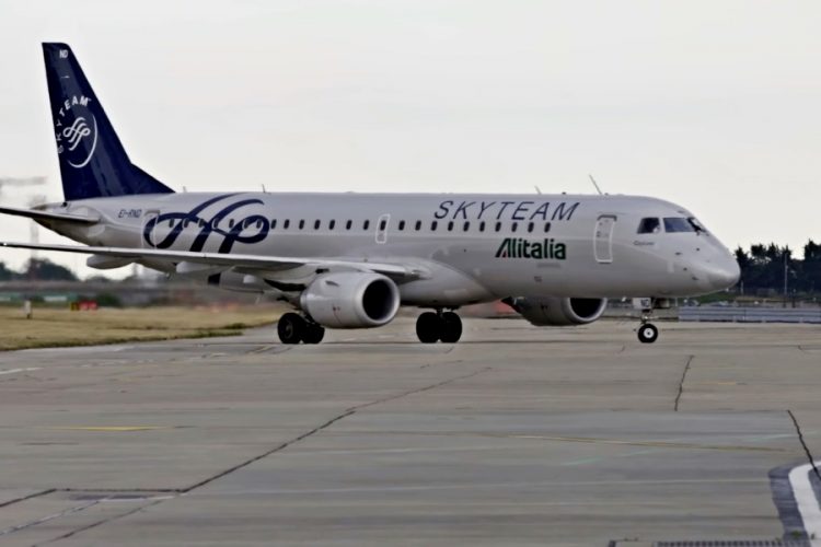 Япония попросила Китай не брать мазки из анального отверстия для тестирования на ковид