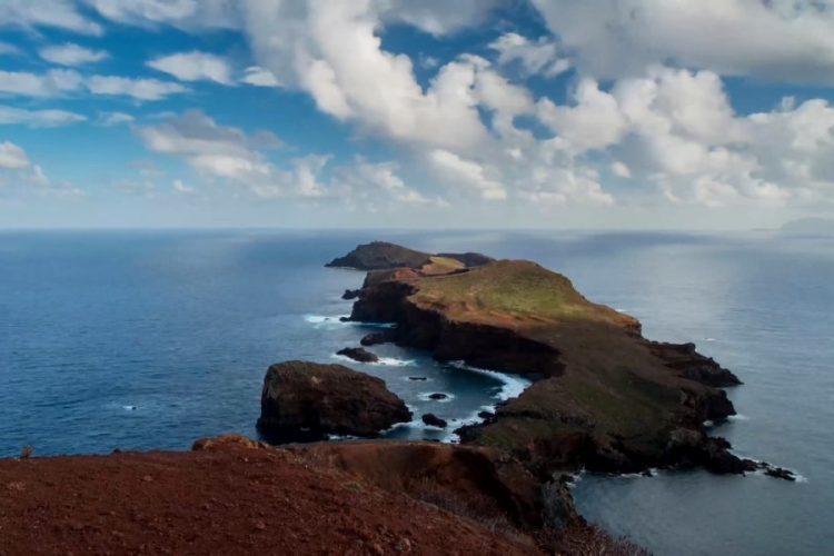 Мадейра озвучила правила приема туристов в преддверии летнего сезона