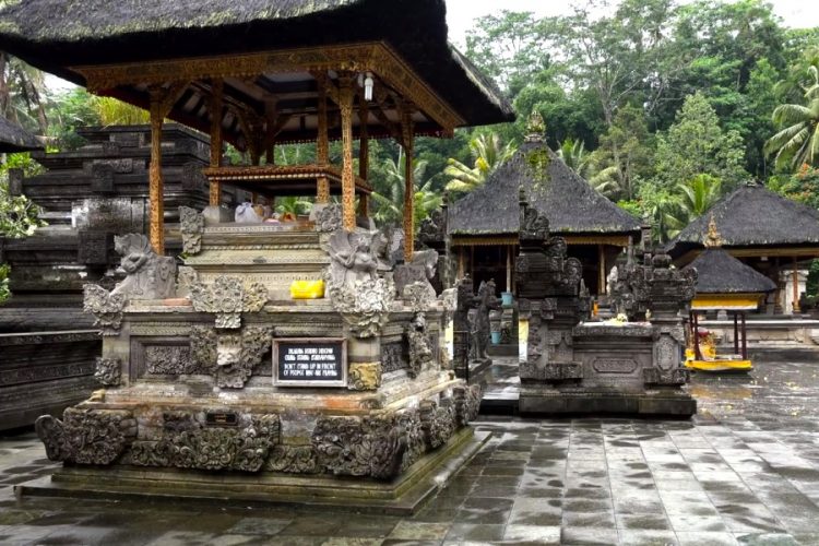 На Бали начали подготовку к приему международных рейсов