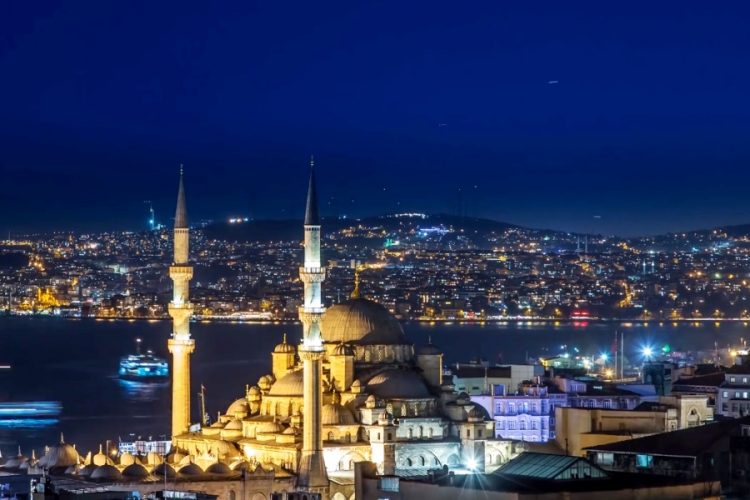 Три авиакомпании начнут полеты в Турцию из Хабаровска