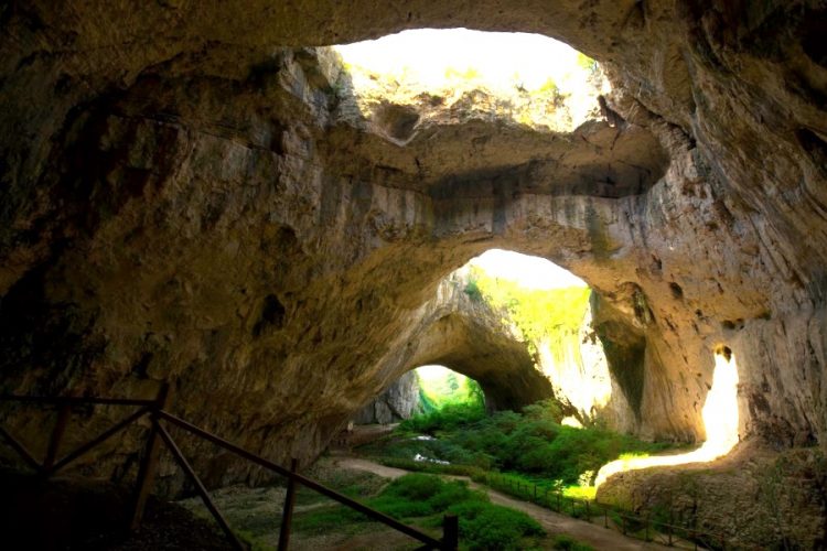 Сможет ли Болгария открыться для россиян в обход Евросоюза?