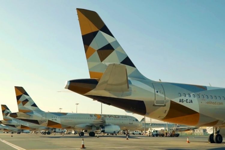 Etihad Airways доказала, что вакцинация - единственный выход из пандемии