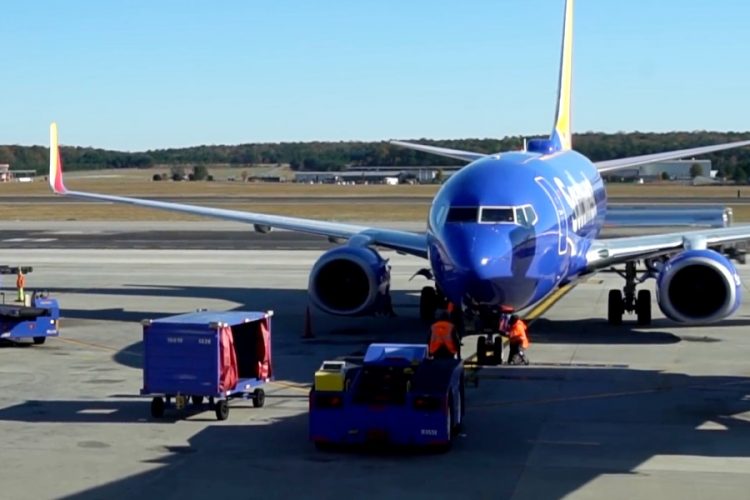 Авиакомпании постепенно возвращаются к доковидным услугам