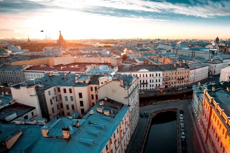 В Санкт-Петербурге рассказали, каким будет турсезон 2021 года