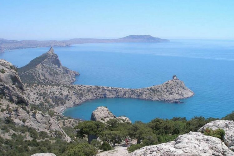 новость 07-04-2021 На майские праздники Крым в числе лидеров по продажам