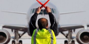 новость 18-04-2021 Французские власти остановили внутренние авиарейсы