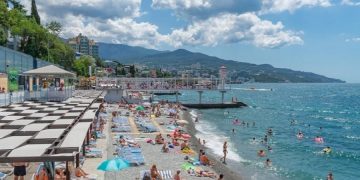новость 14-04-2021 Ехать ли на крымский полуостров из-за обострения ситуации в Донбассе?
