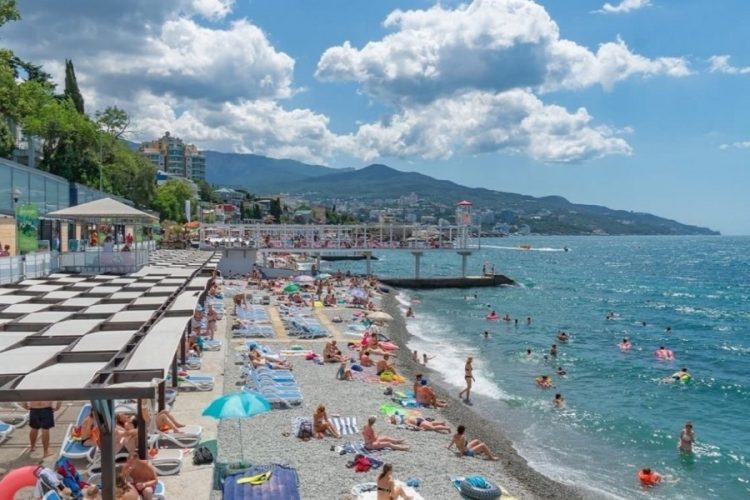 новость 14-04-2021 Ехать ли на крымский полуостров из-за обострения ситуации в Донбассе?