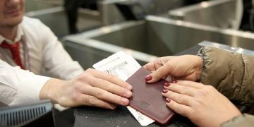 новость 06-04-2021 "Стоимость авиационных билетов в РФ не выросла" - заявили в Минтрансе