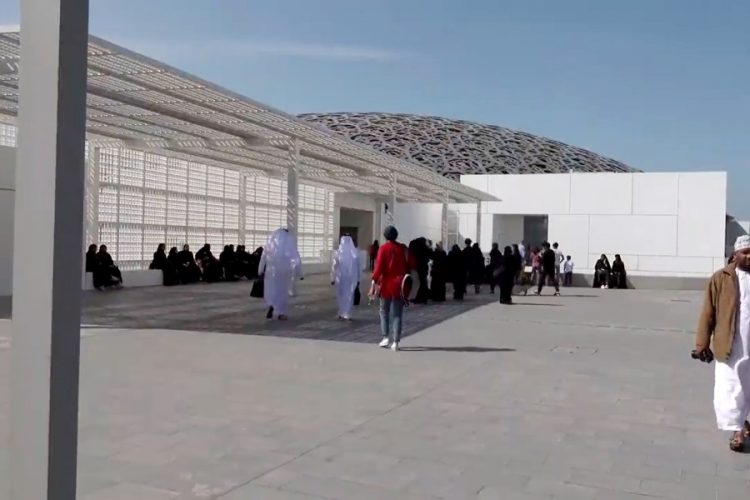 Туры в ОАЭ подешевели сразу из нескольких регионов