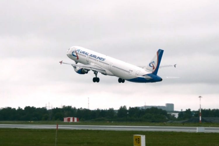 Рейс из Москвы в Тиват отменили после регистрации пассажиров