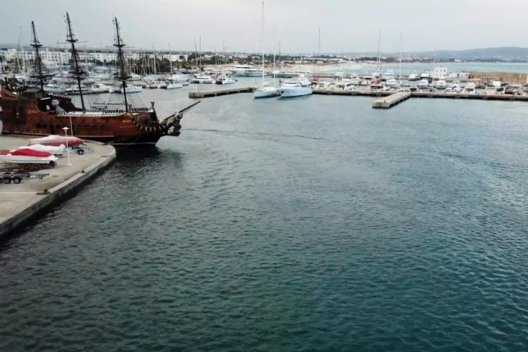 Space Travel прокомментировал возможное открытие Туниса