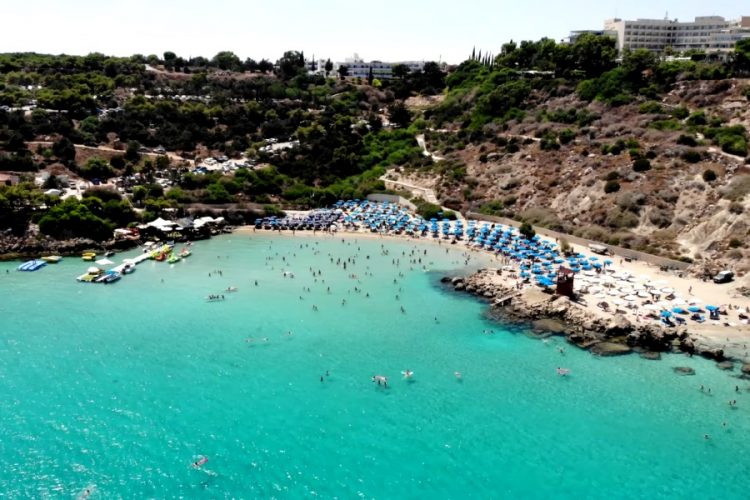 Туристам нужно помнить о сроке действия правил въезда на Кипр